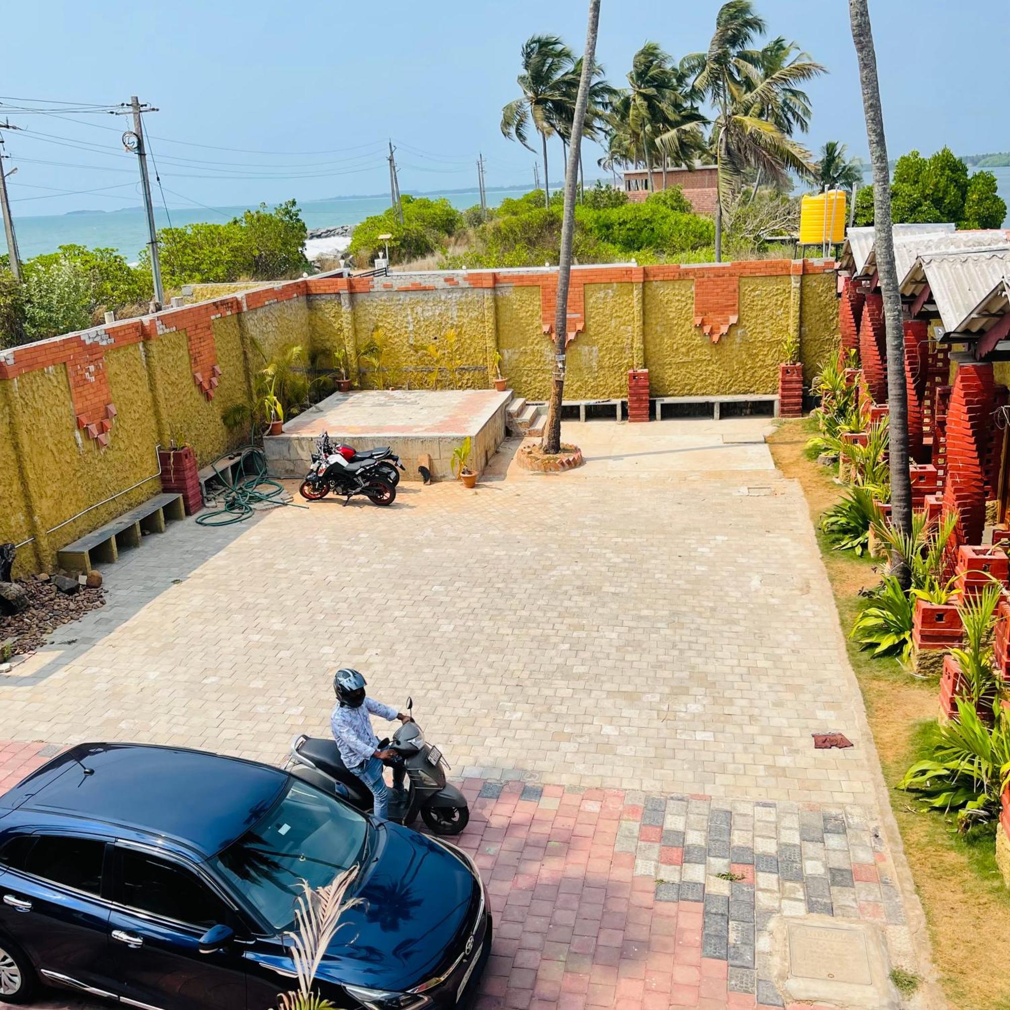 Kaustubha Beach Villa Udupi Bagian luar foto